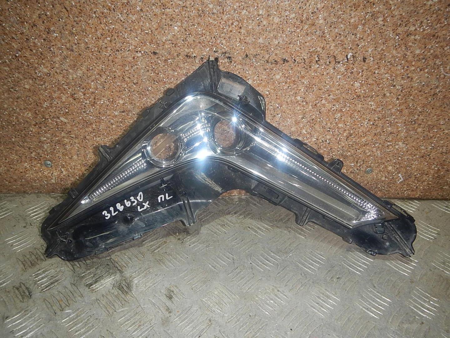 Фара противотуманная левая