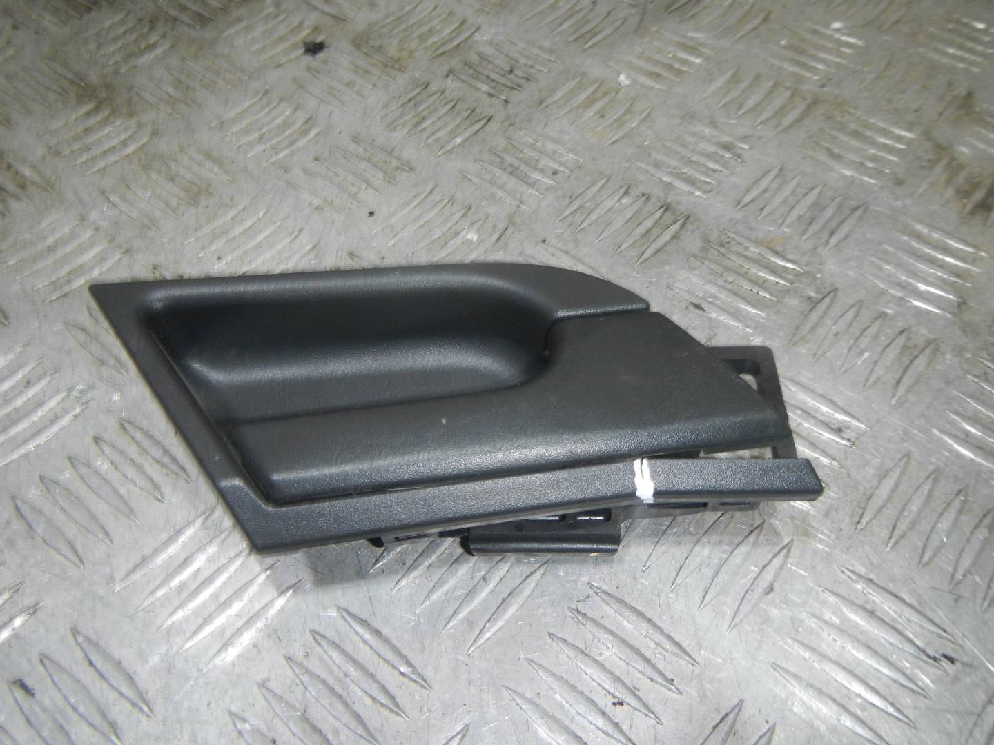 Ручка двери внутренняя правая