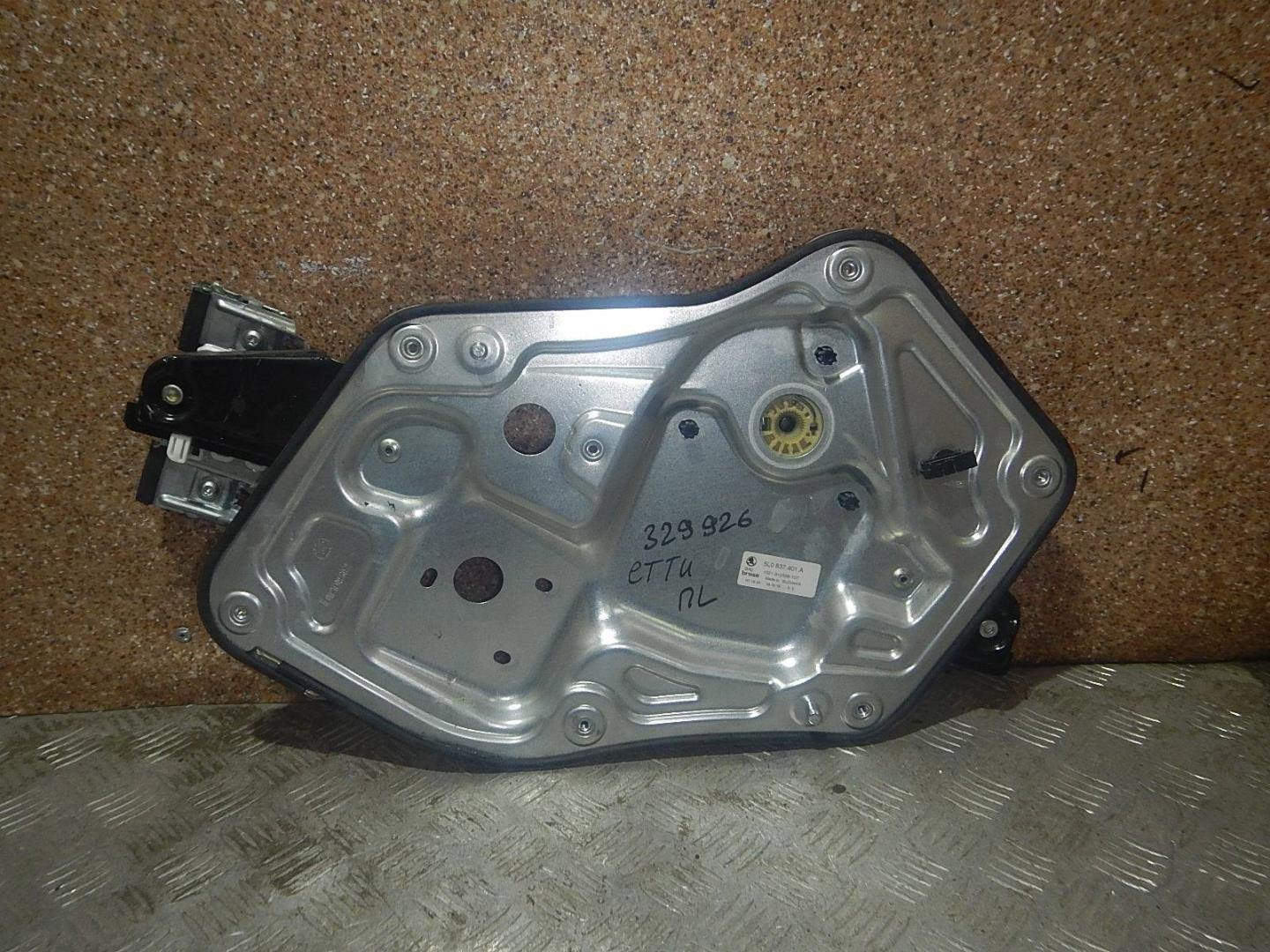 Стеклоподъемник электр. передний левый