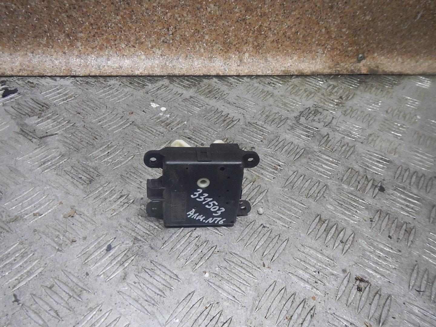 Моторчик заслонки печки