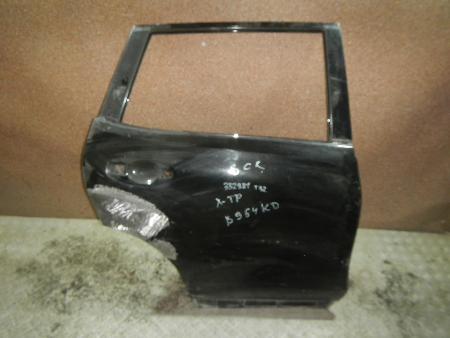 Дверь задняя правая