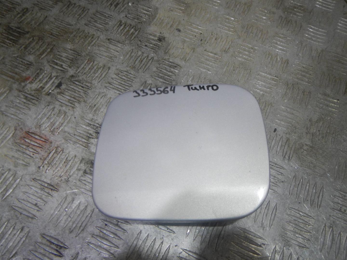 Лючок бензобака