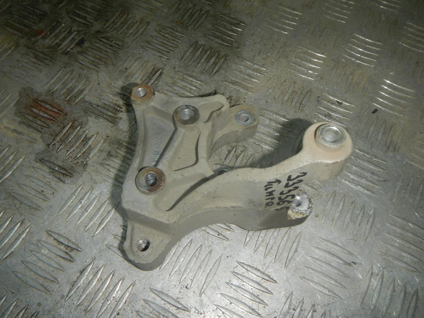 Кронштейн ГУР