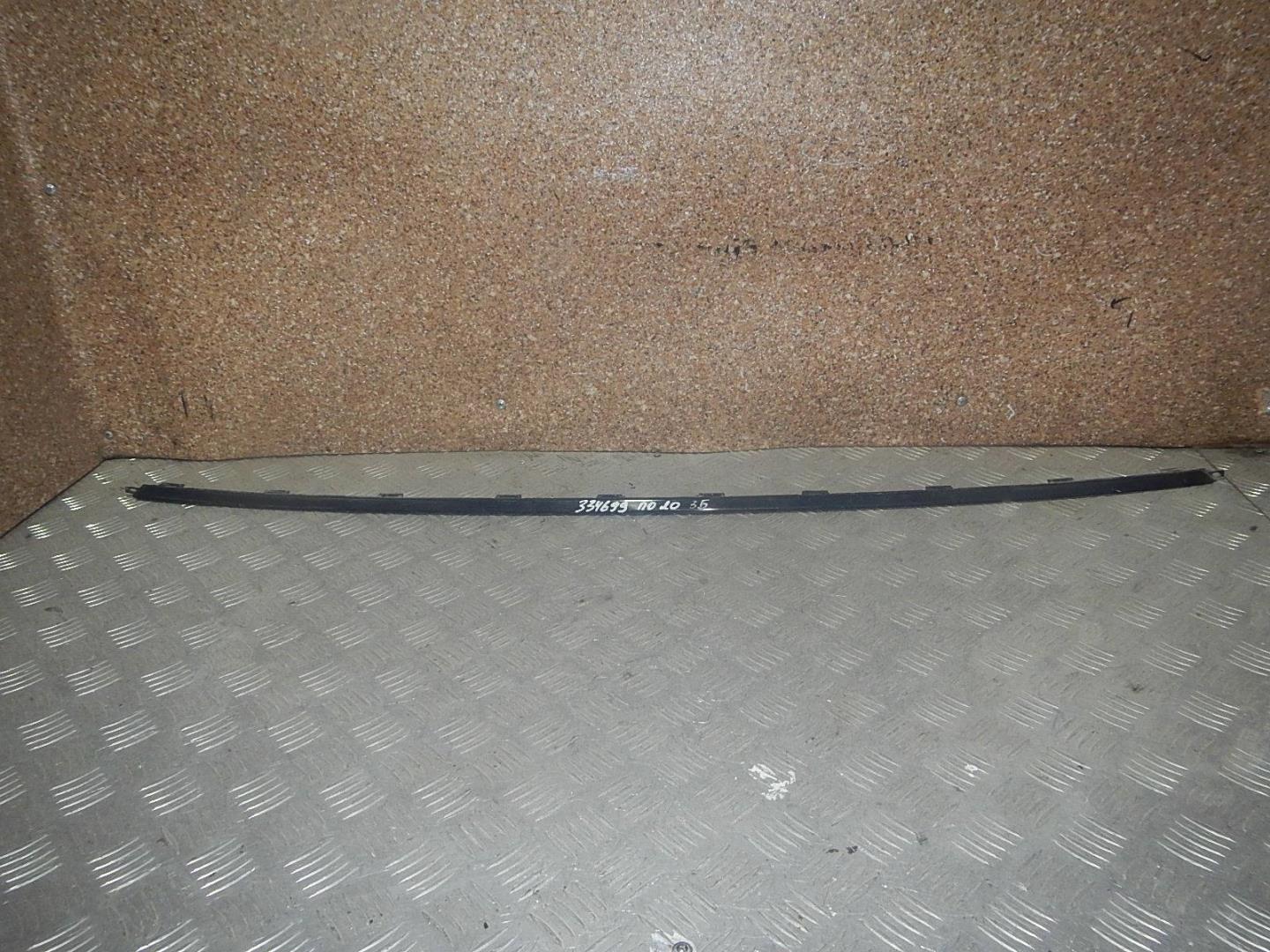 Молдинг заднего бампера