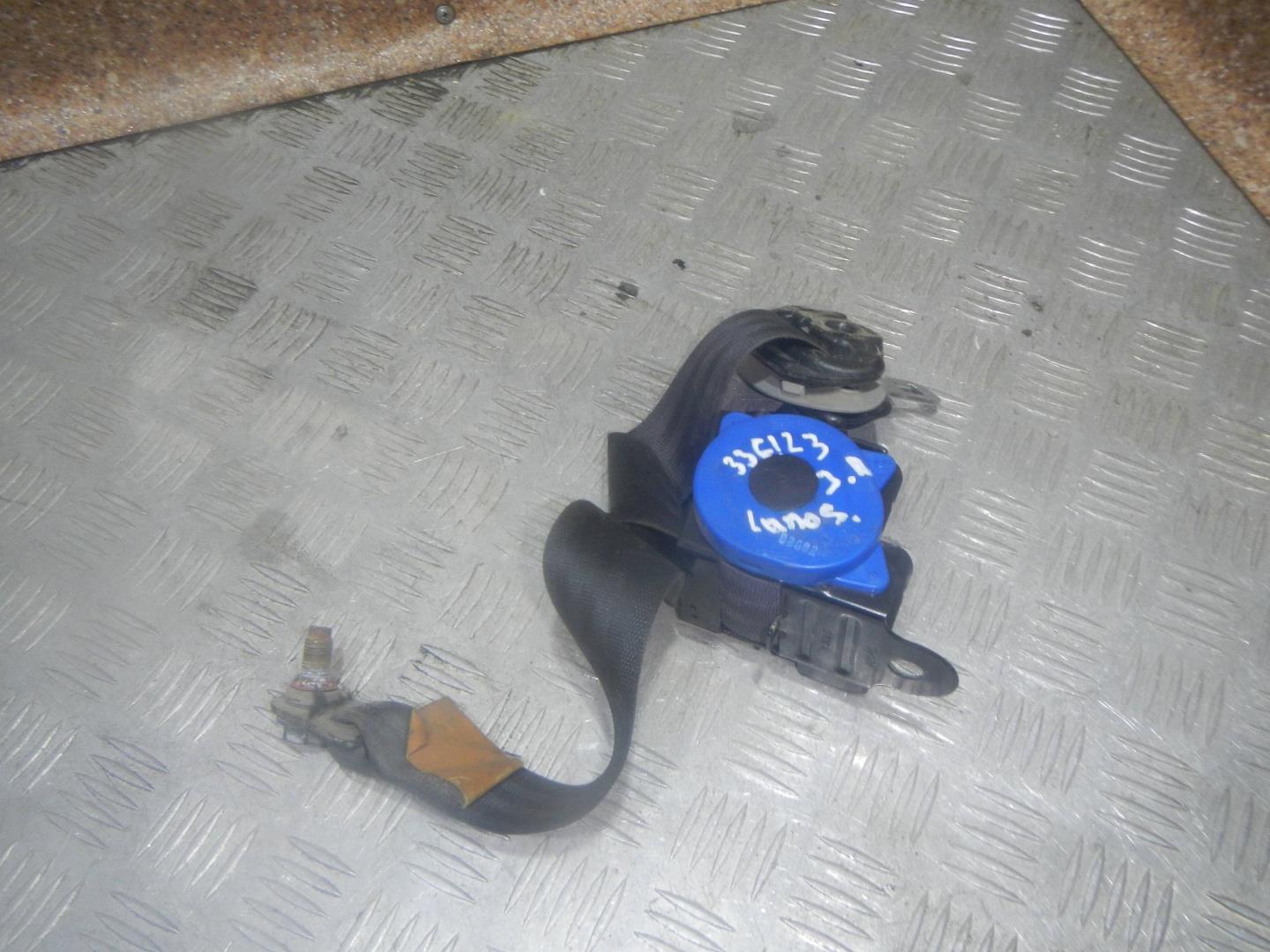 Ремень безопасности