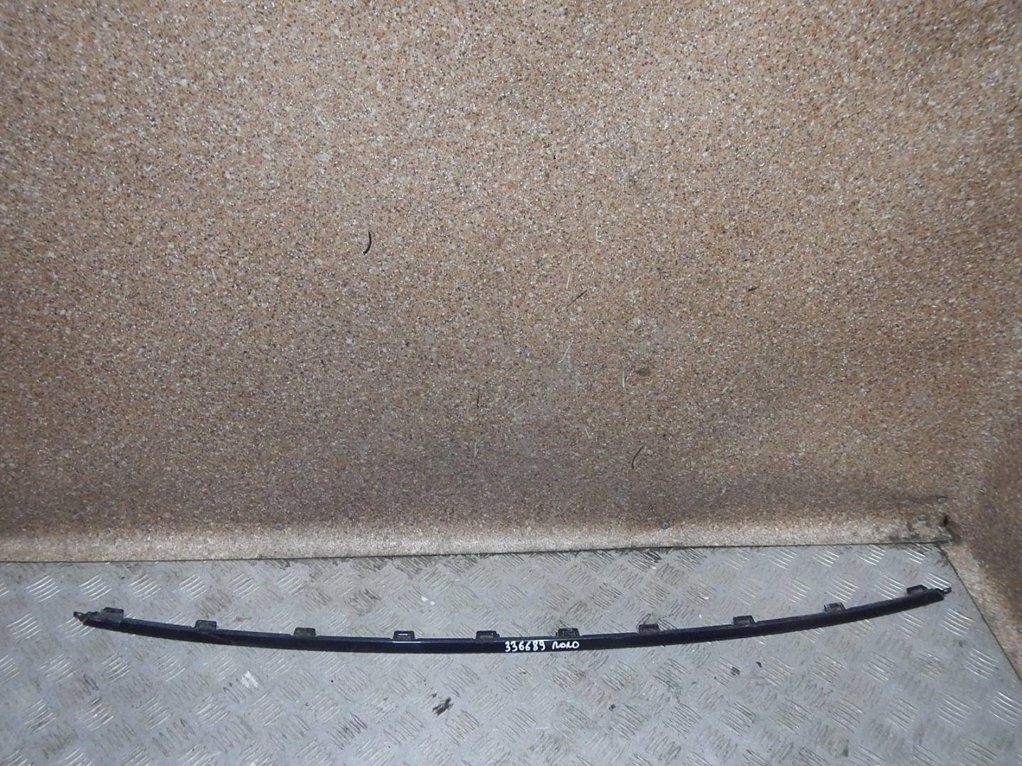 Молдинг заднего бампера