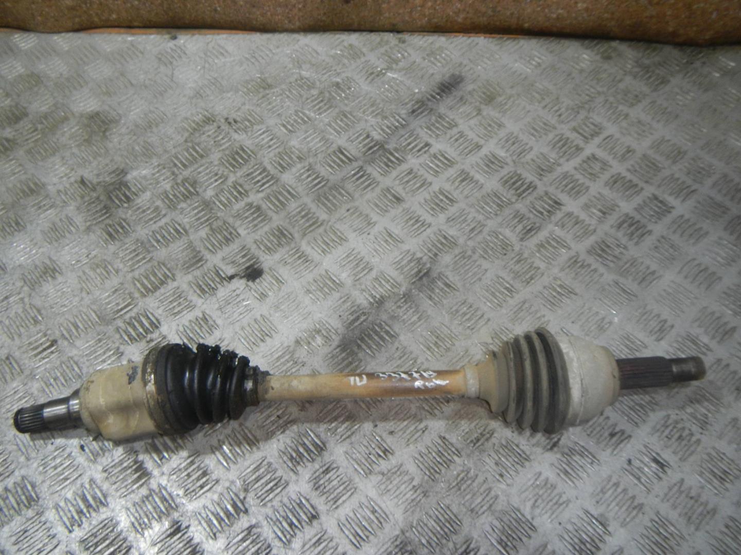 Полуось передняя левая