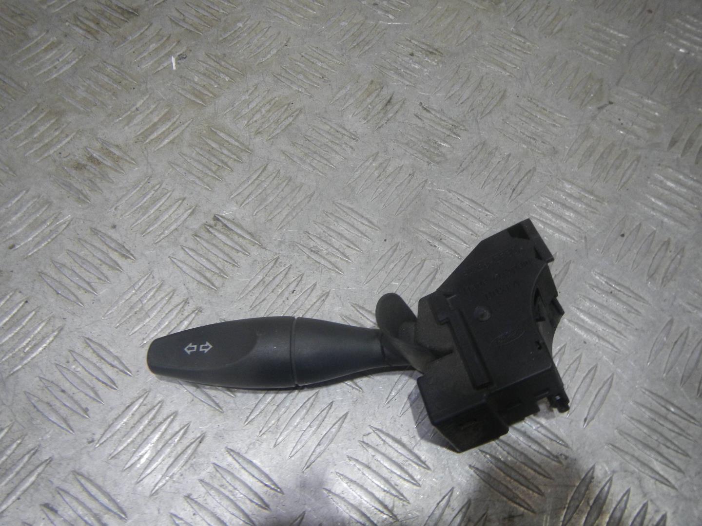 Переключатель поворотов подрулевой