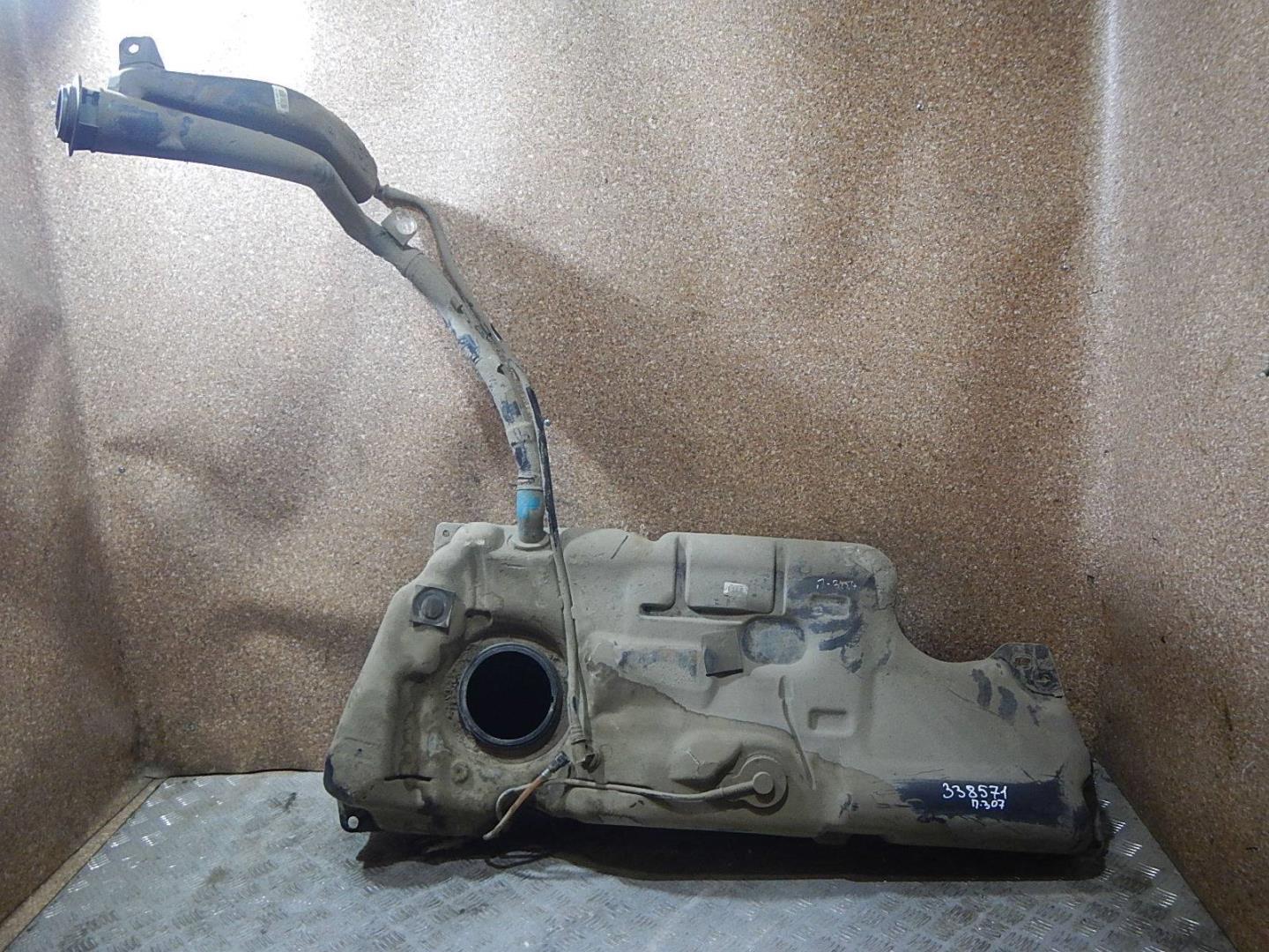 Бак топливный