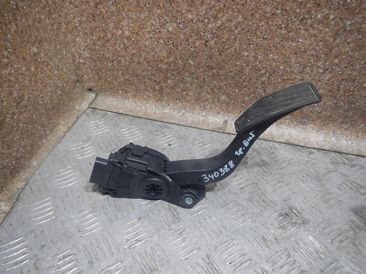 Педаль газа