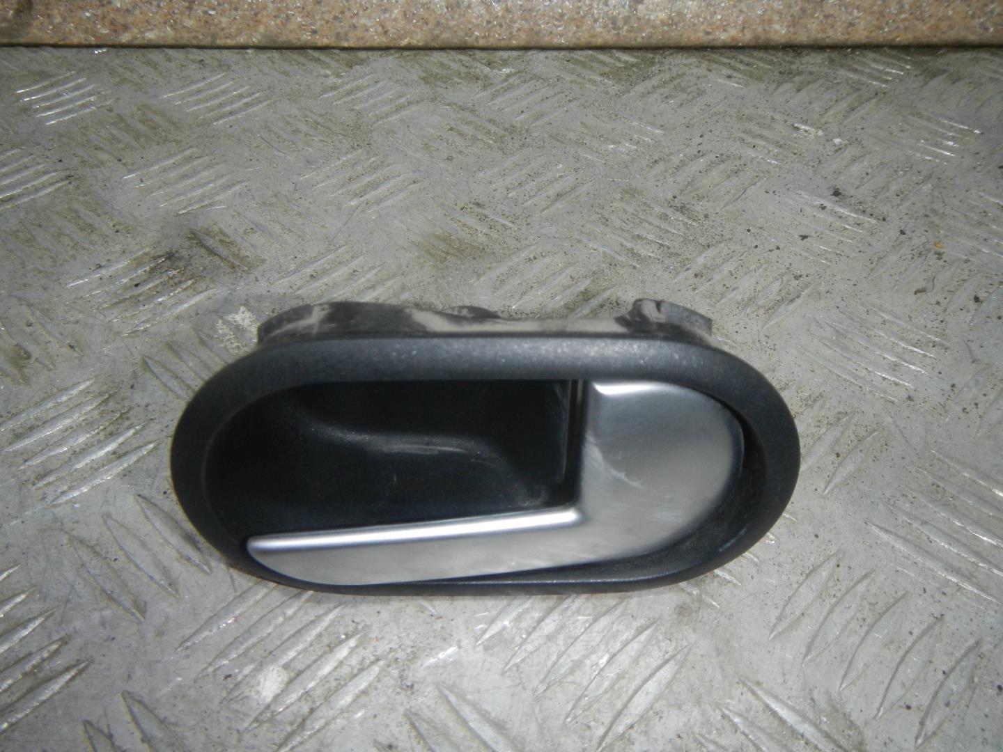 Ручка двери внутренняя правая