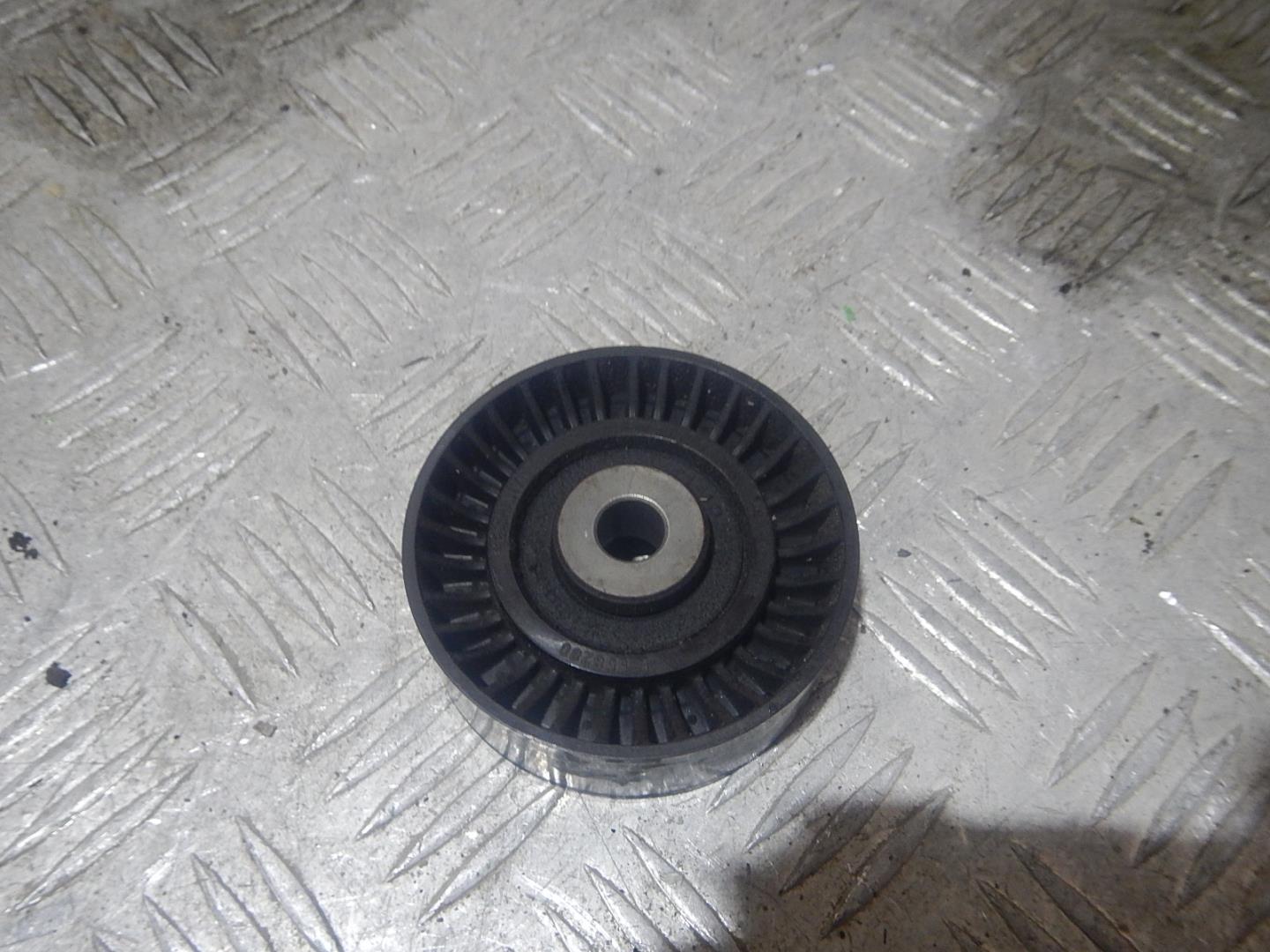 Ролик-натяжитель