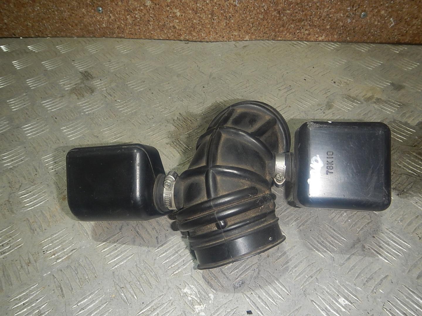 Патрубок воздушного фильтра