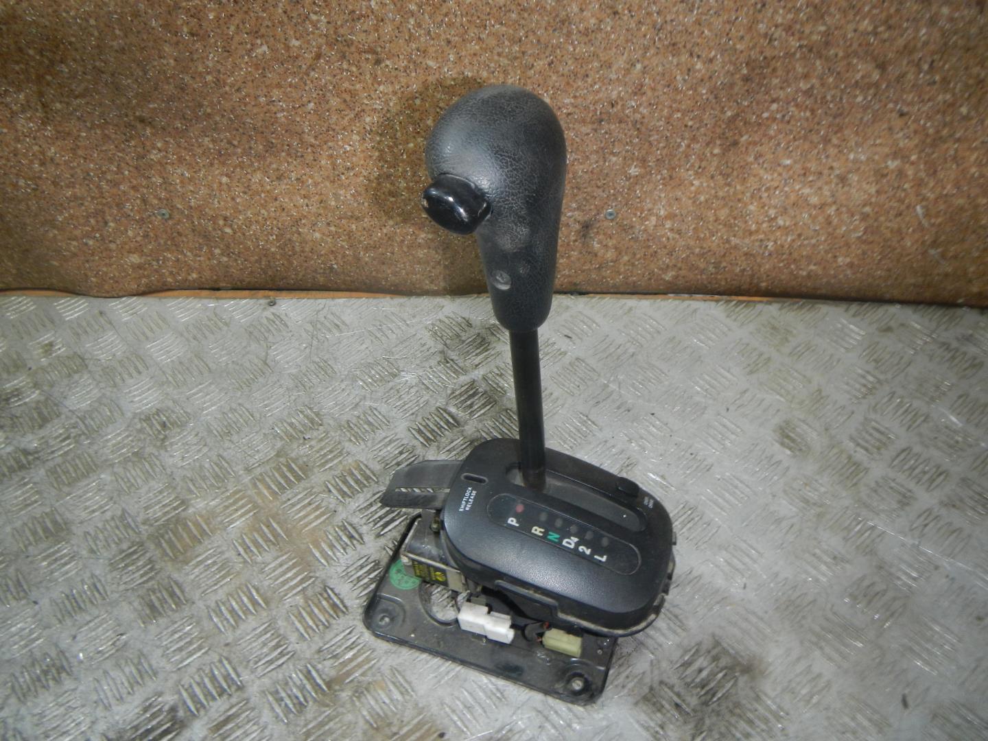 Кулиса МКПП / АКПП