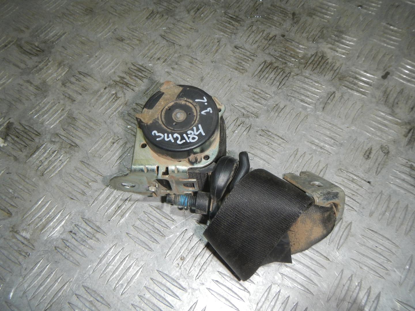 Ремень безопасности