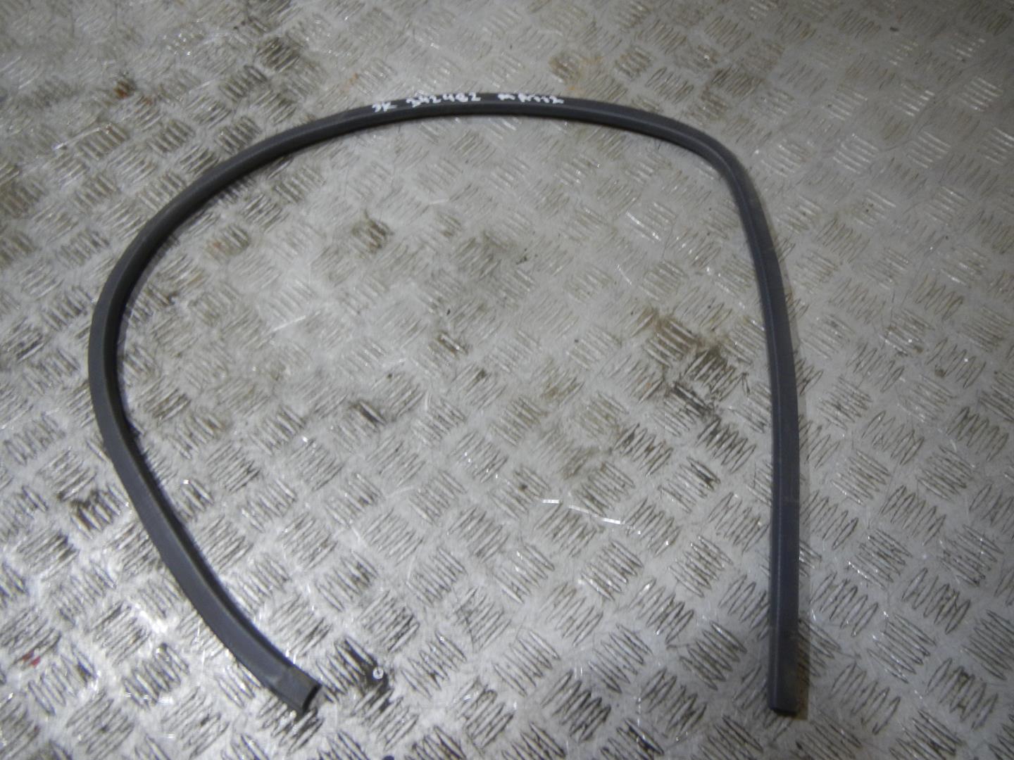 Уплотнитель двери