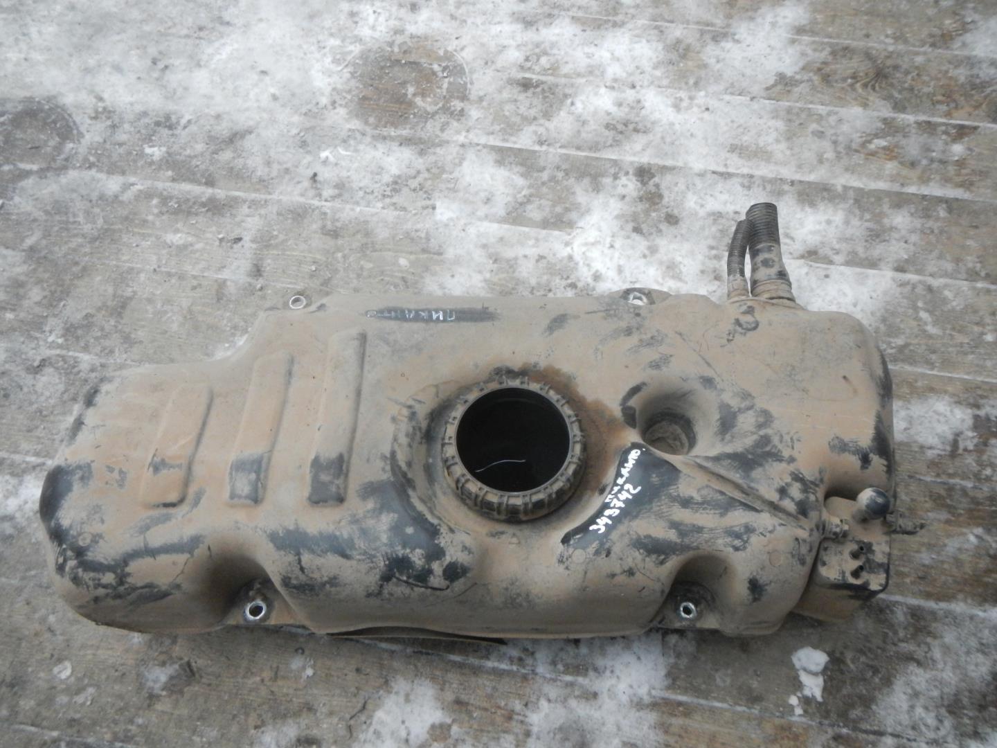 Бак топливный