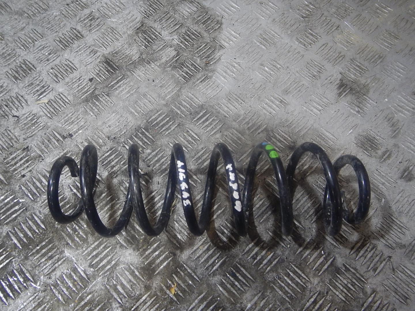 Пружина задняя