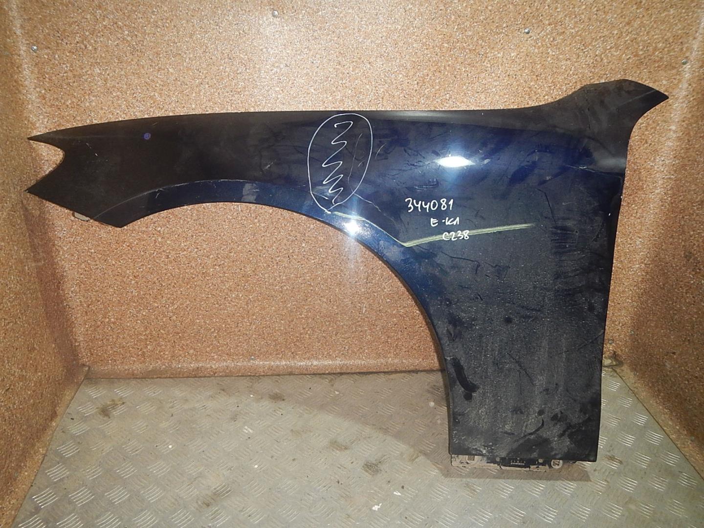 Крыло переднее левое