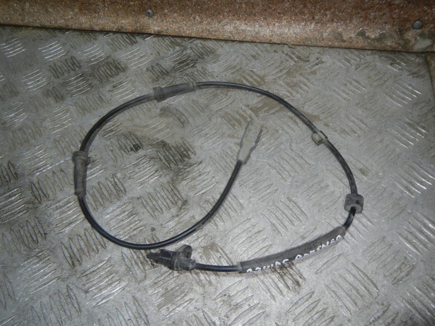 Датчик ABS задний