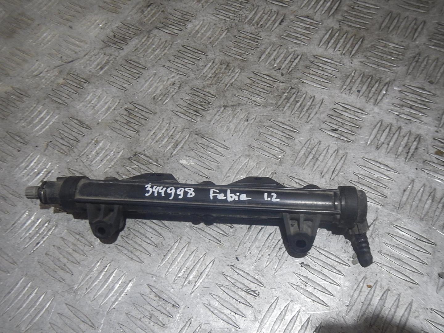 Рейка топливная (рампа)