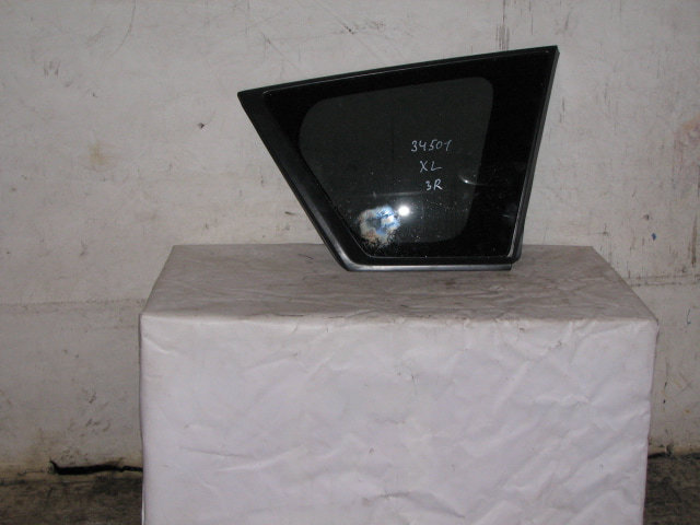 Стекло кузовное глухое правое