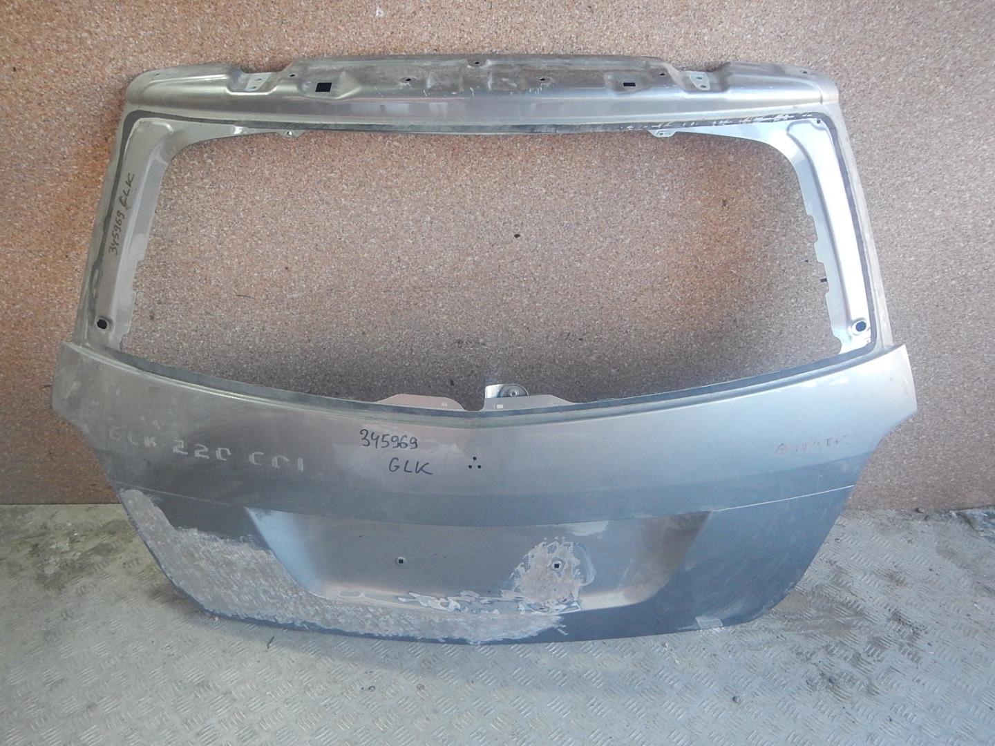 Дверь багажника