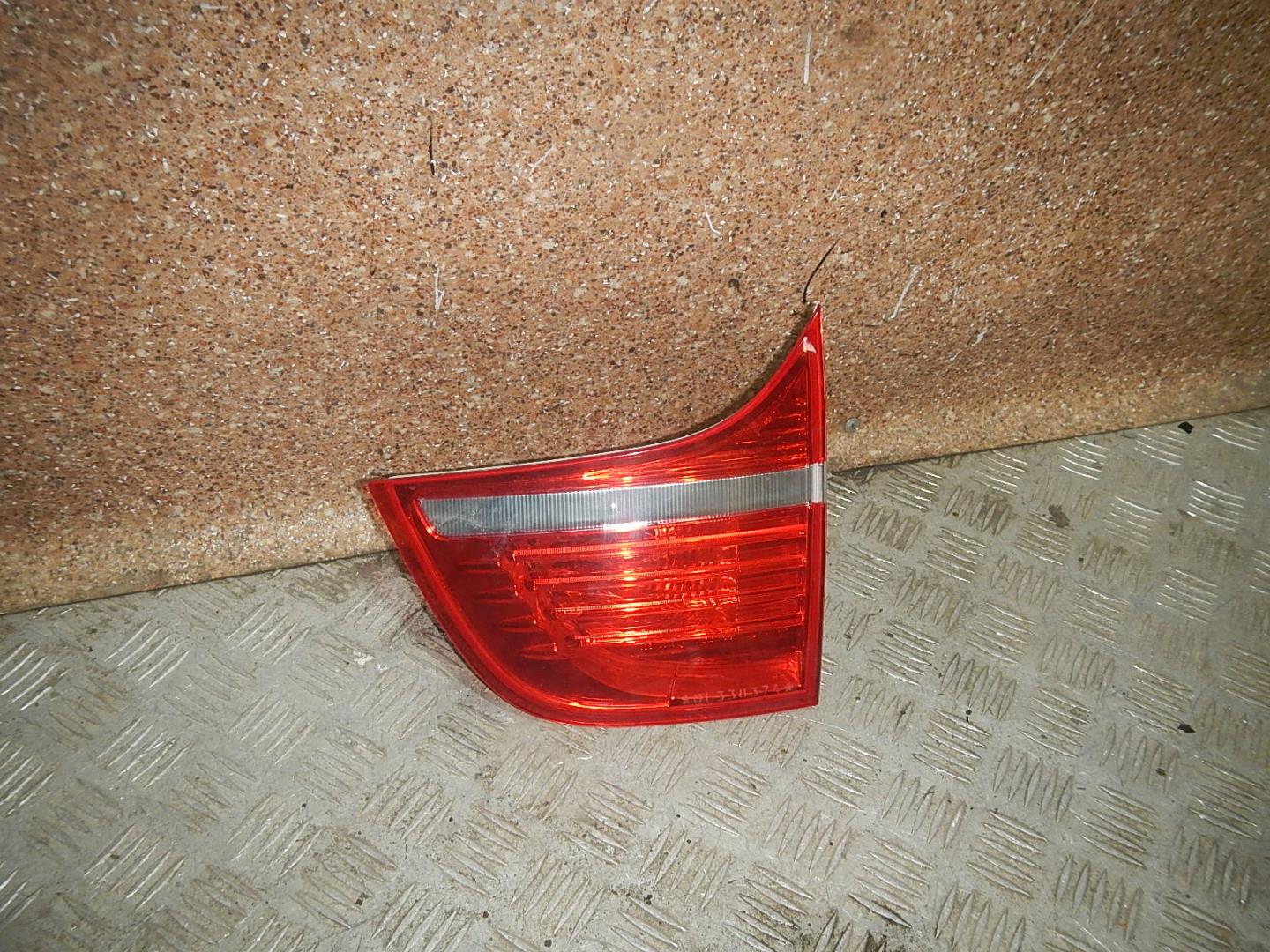 Фонарь задний внутренний правый