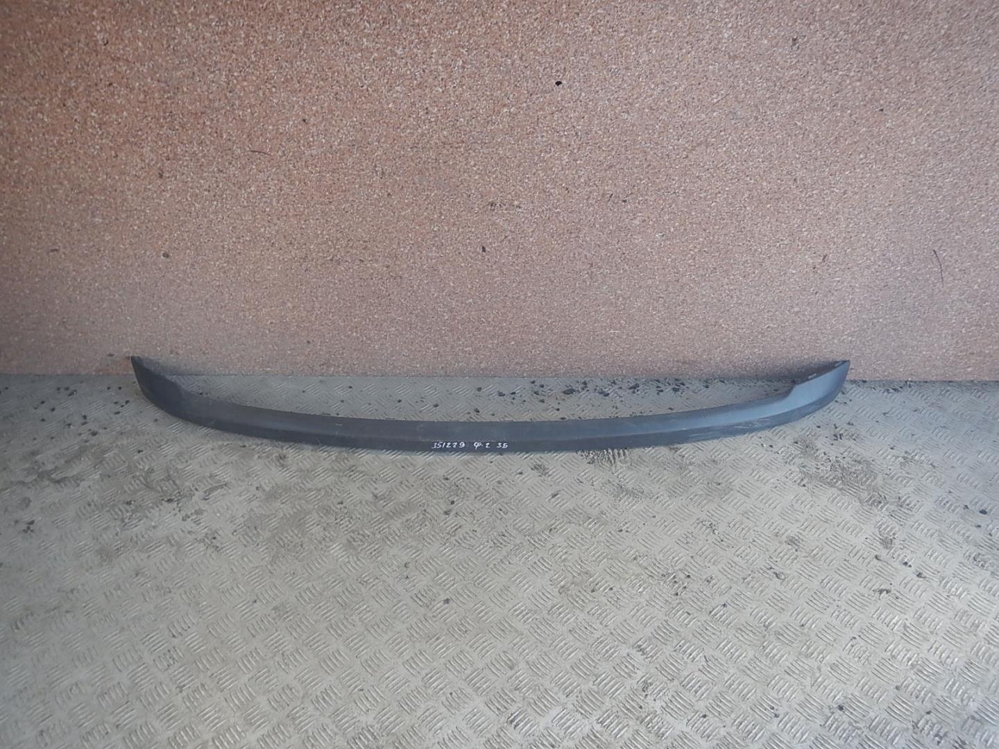 Молдинг заднего бампера