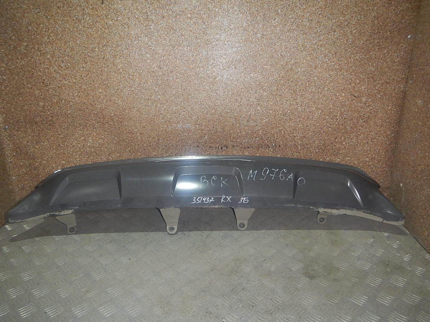 Накладка заднего бампера