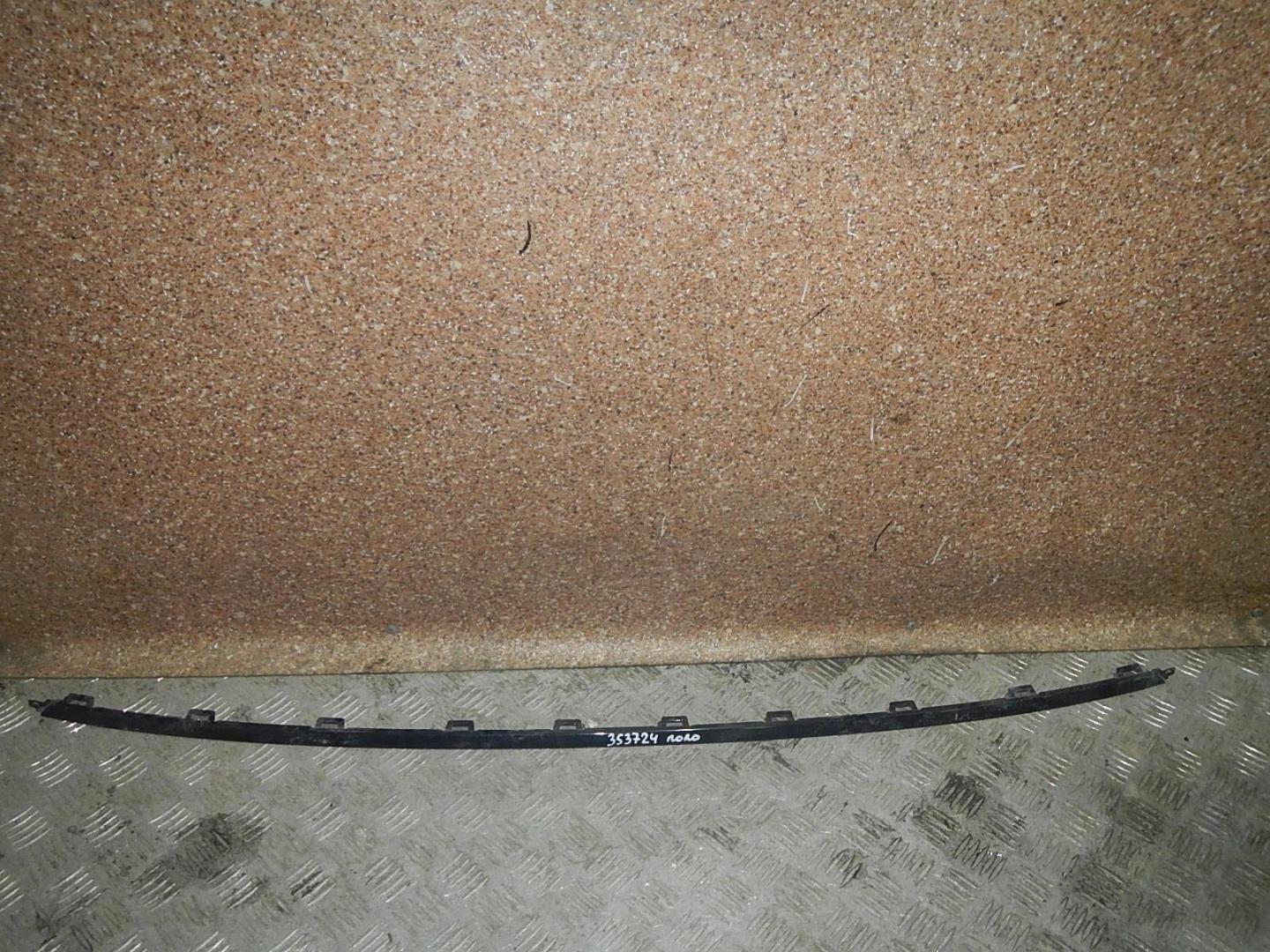 Молдинг заднего бампера