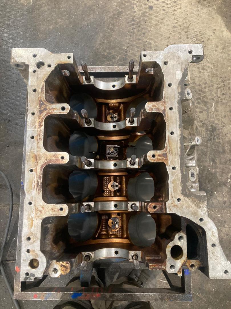 Блок двигателя