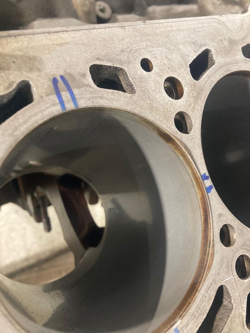 Блок двигателя