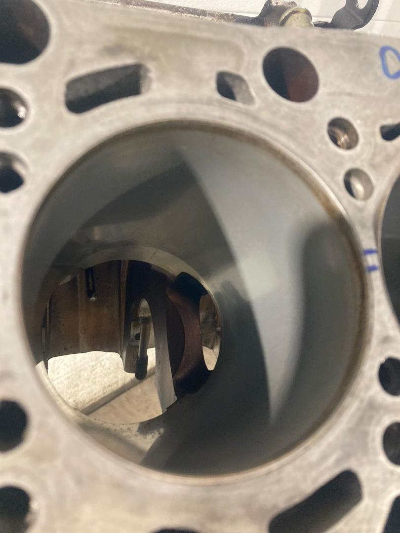 Блок двигателя