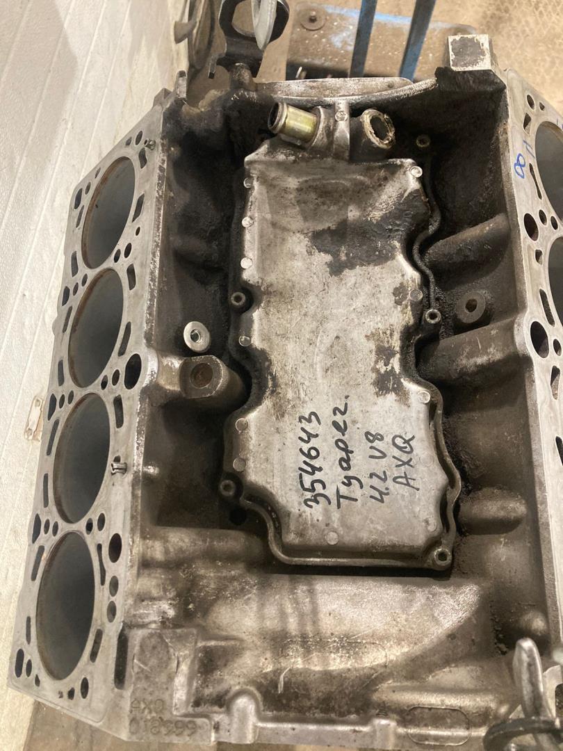 Блок двигателя