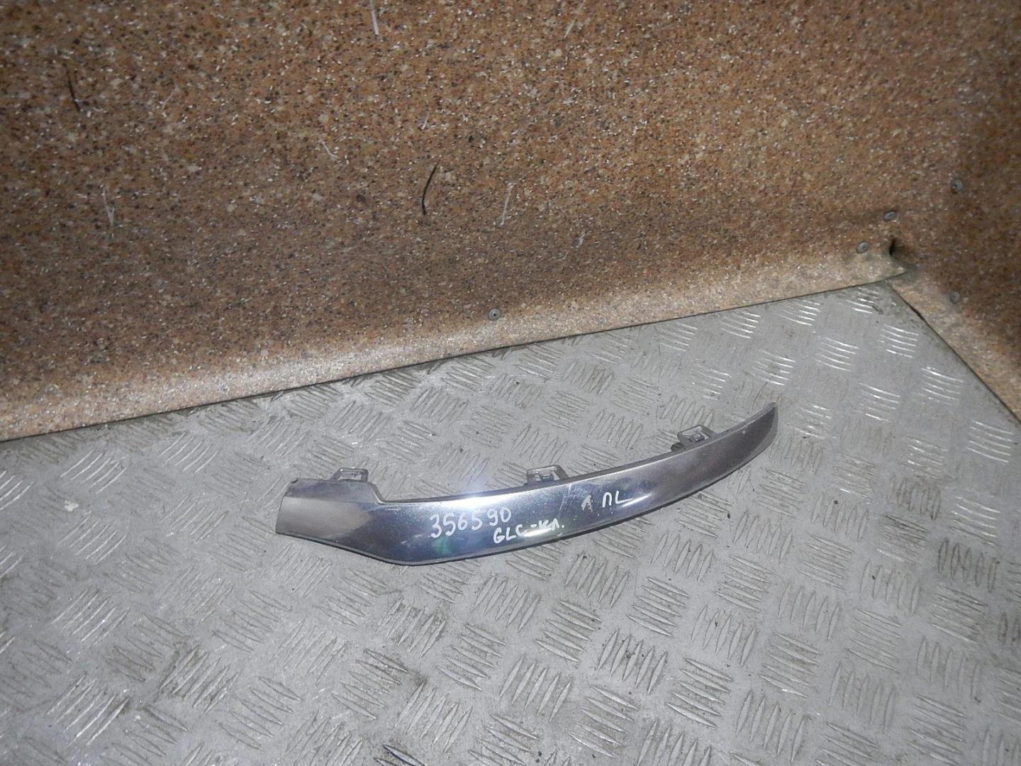 Молдинг переднего бампера левый