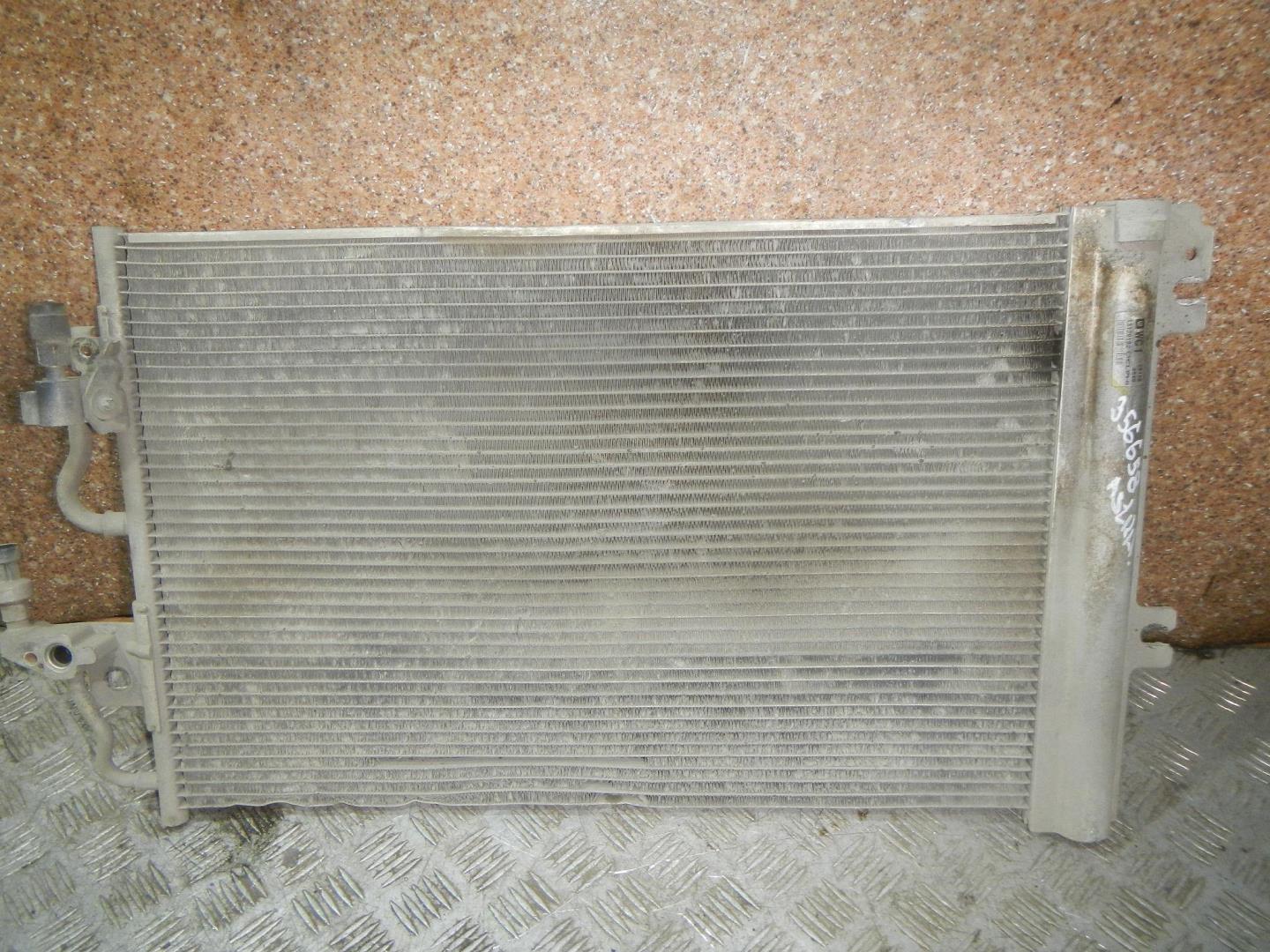 Радиатор кондиционера / конденсер