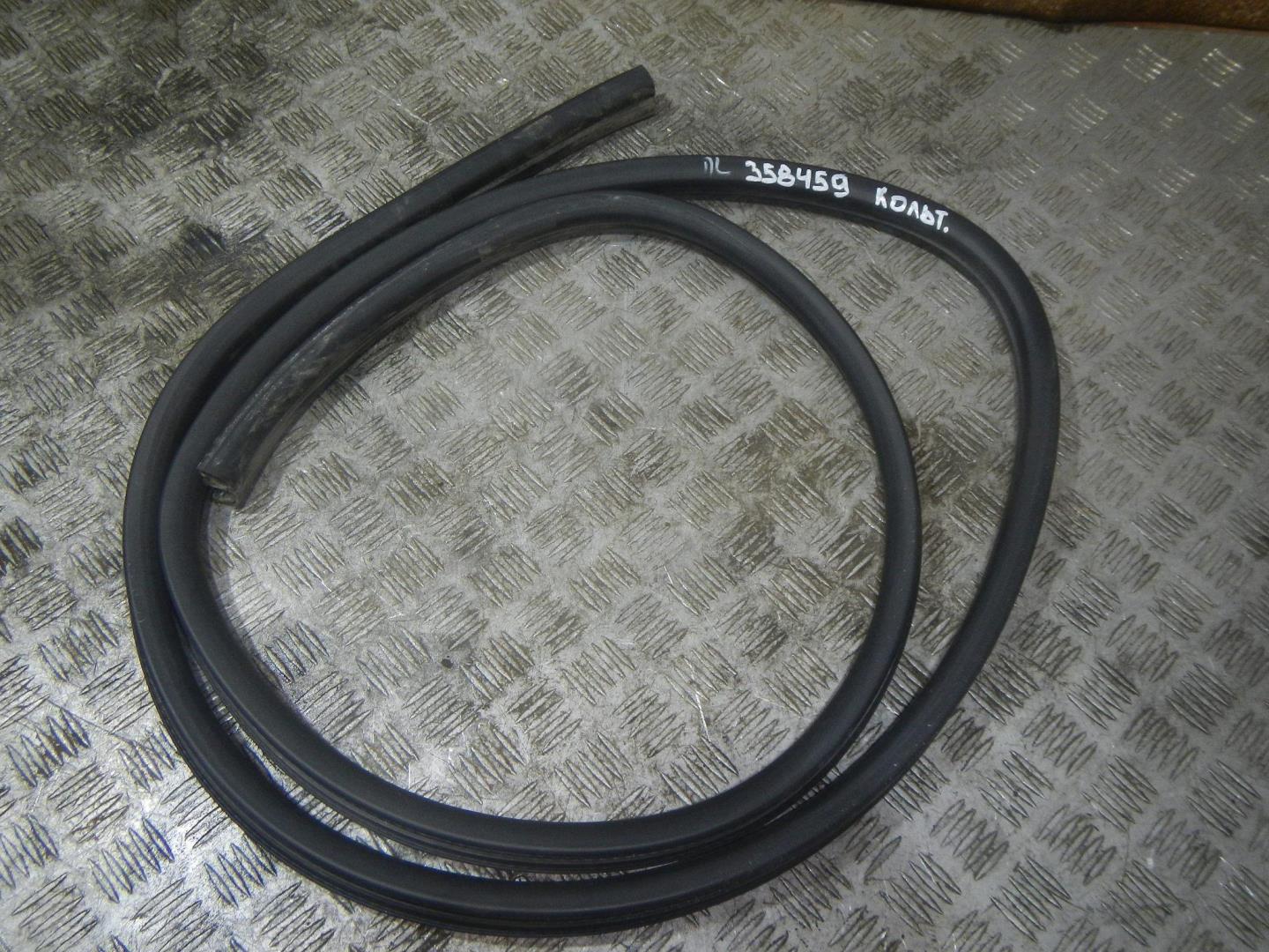 Уплотнитель двери