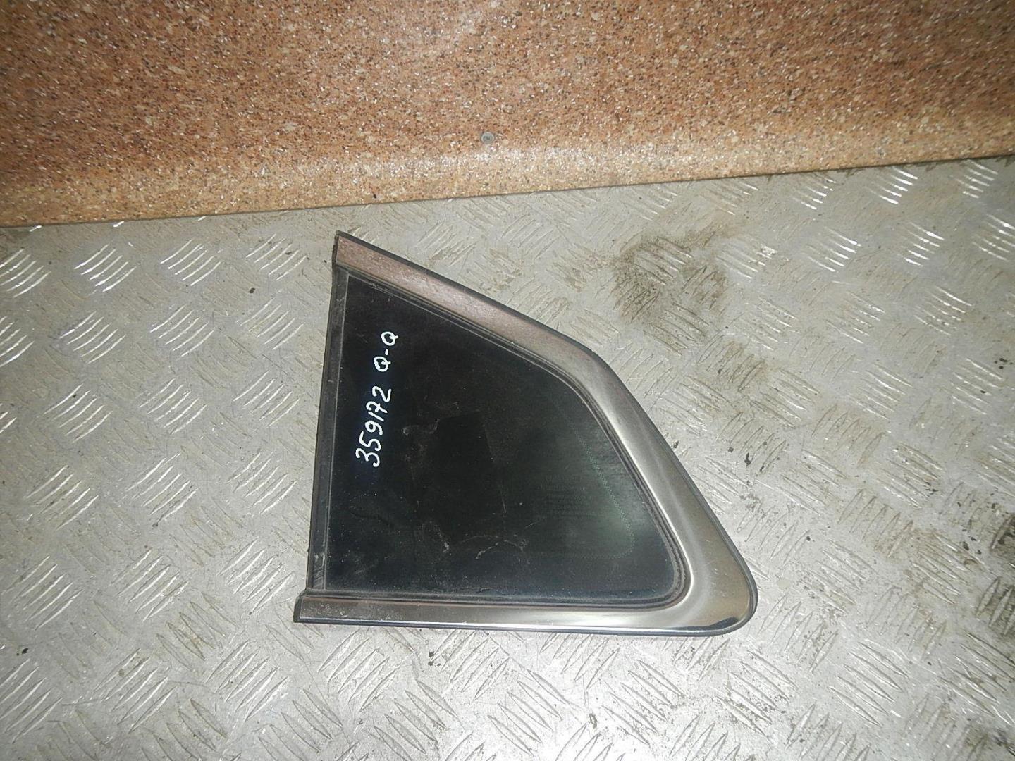 Стекло кузовное глухое левое