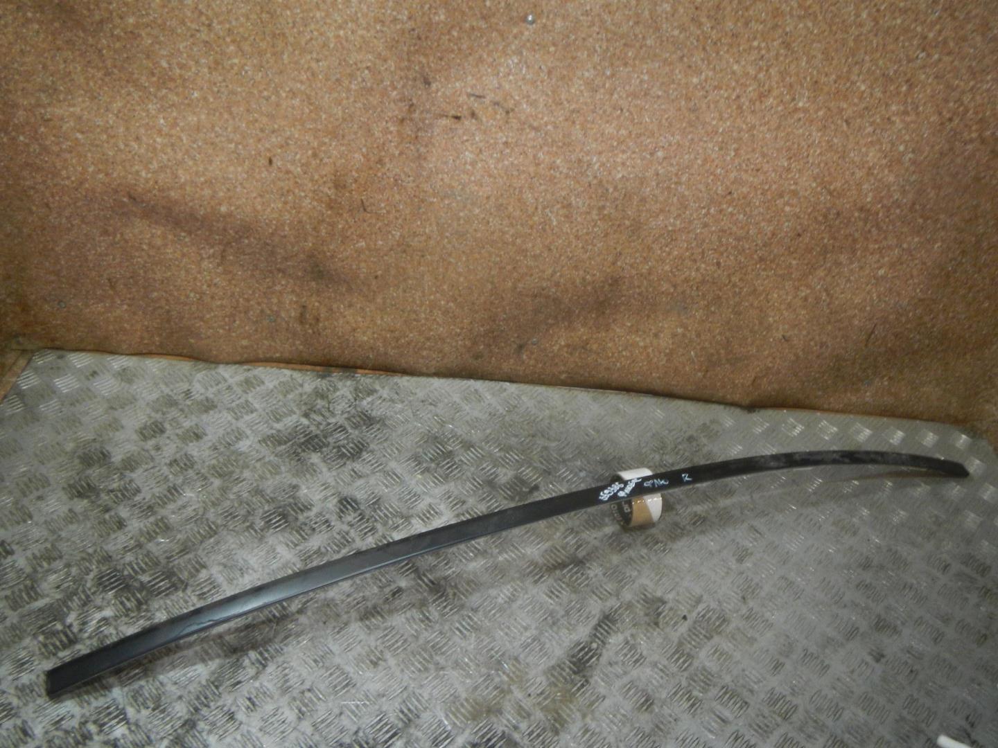 Молдинг крыши правый