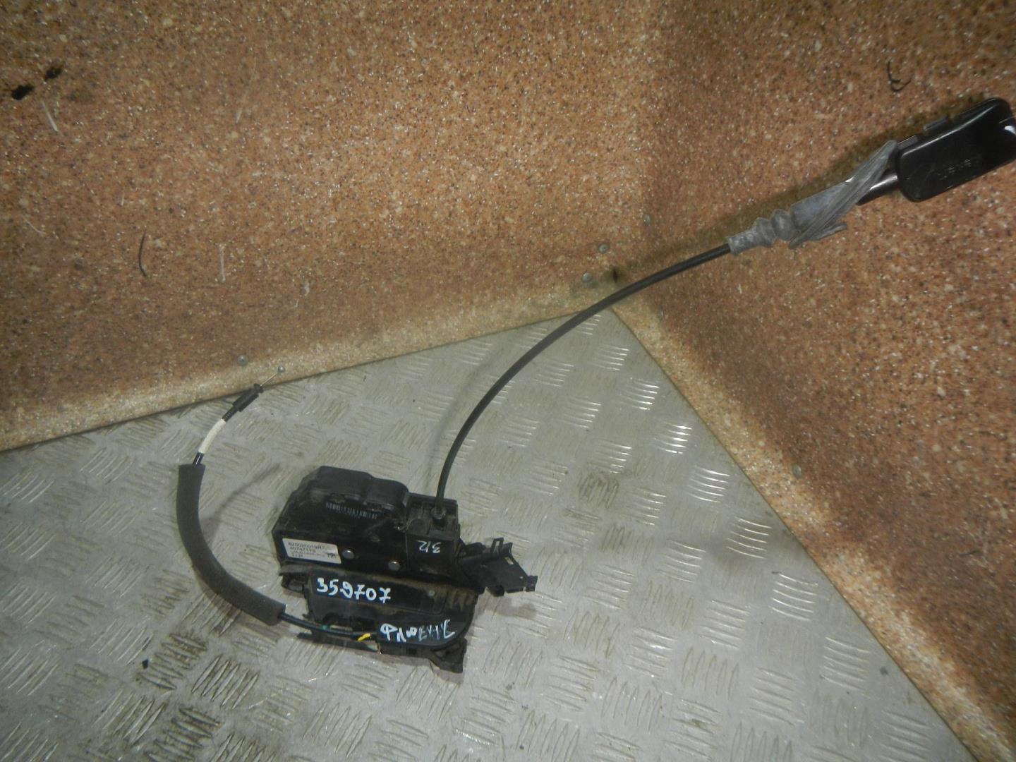 Замок двери задней правой