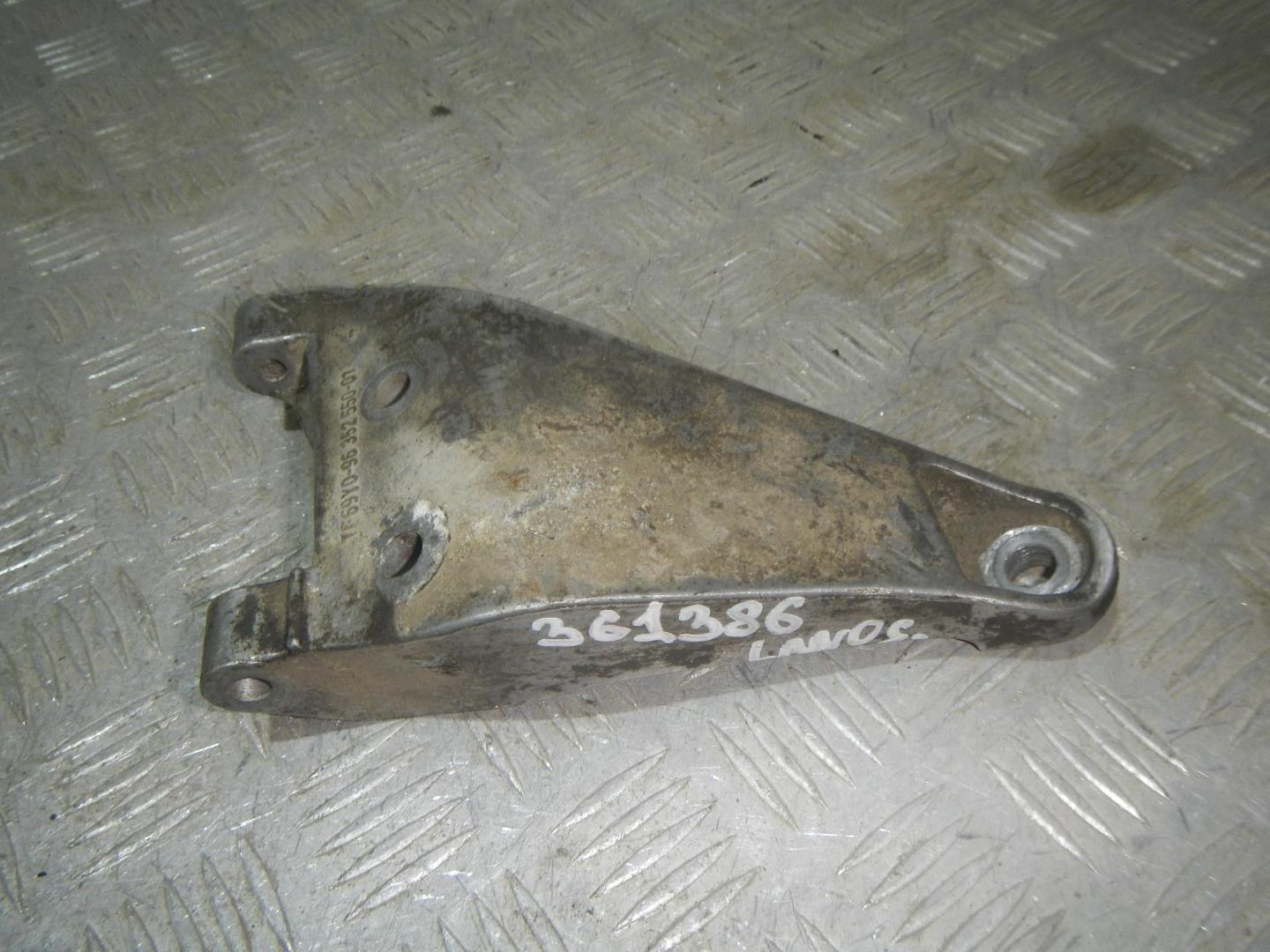 Кронштейн генератора