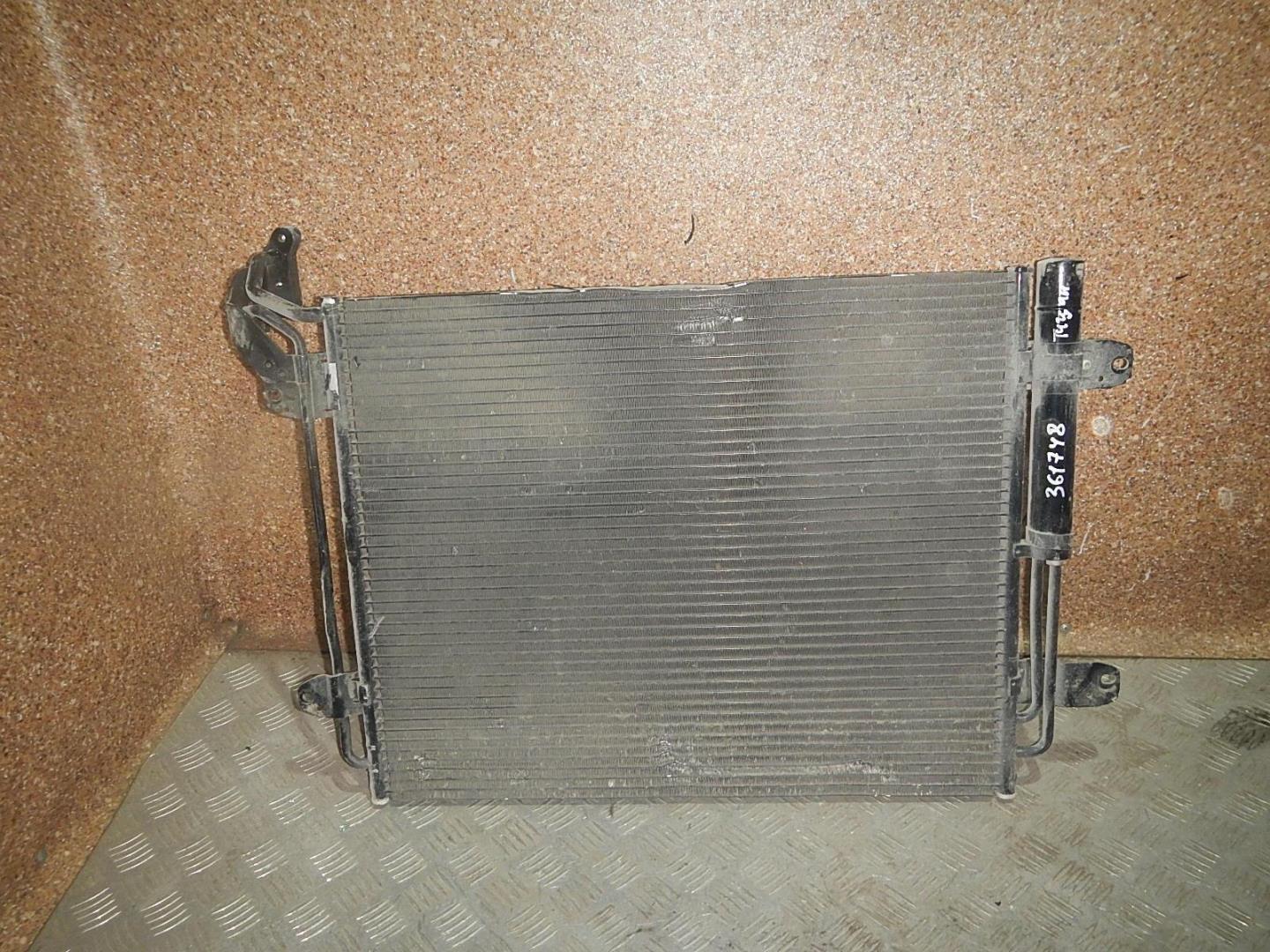 Радиатор кондиционера / конденсер