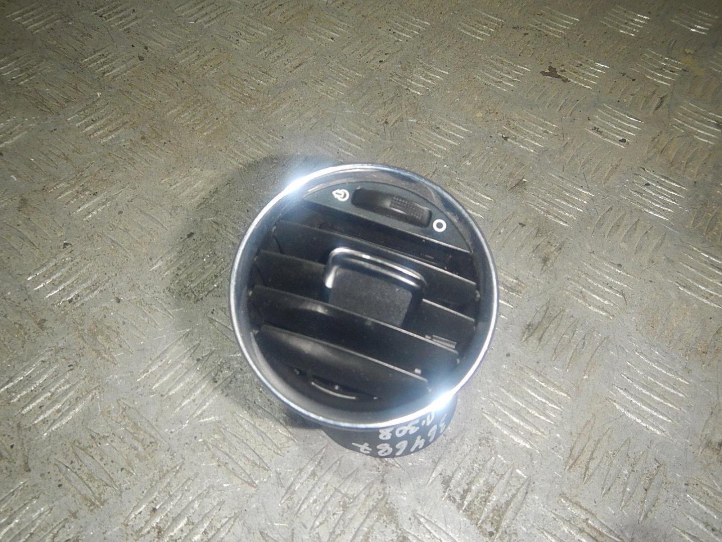 Дефлектор воздушный