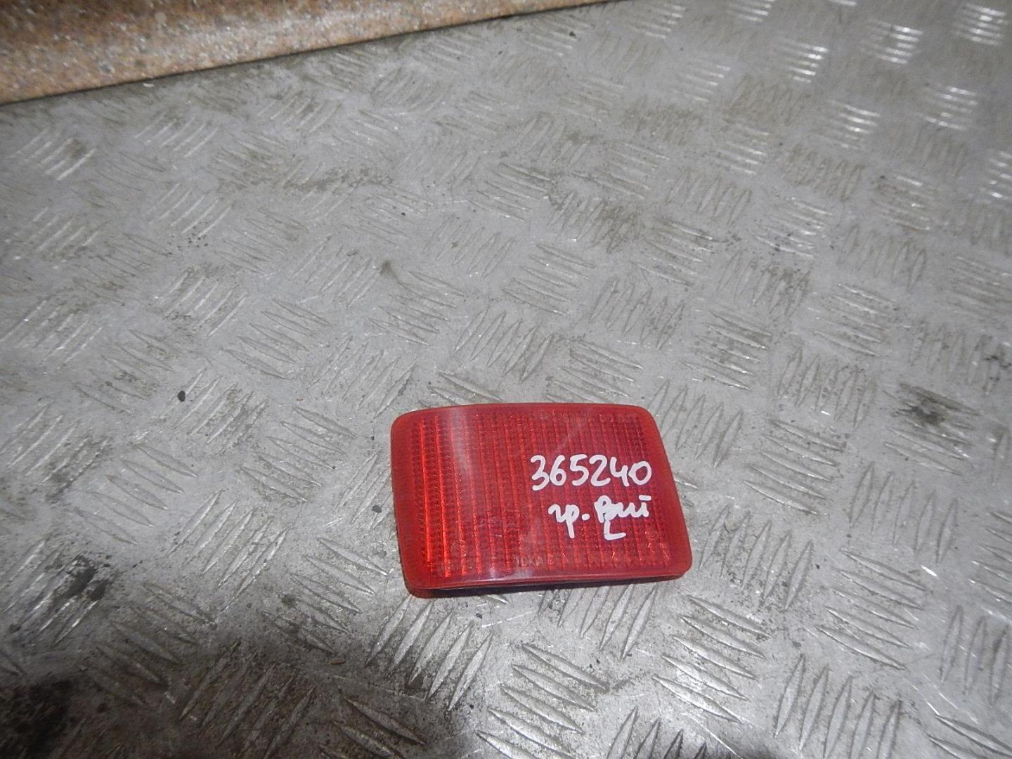 Отражатель в бампер задний левый