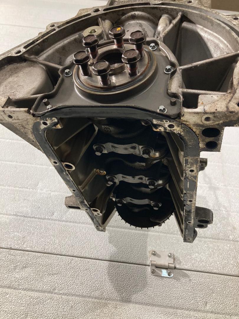 Блок двигателя