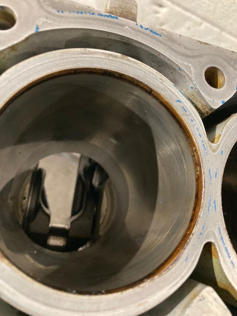 Блок двигателя