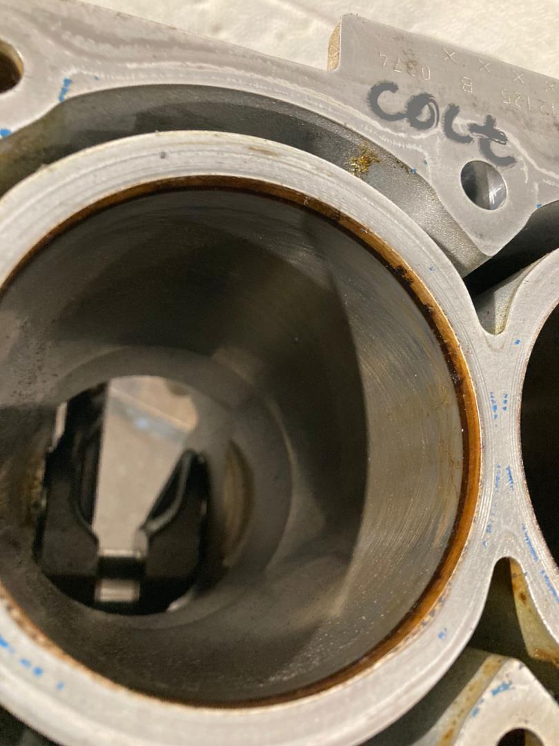 Блок двигателя