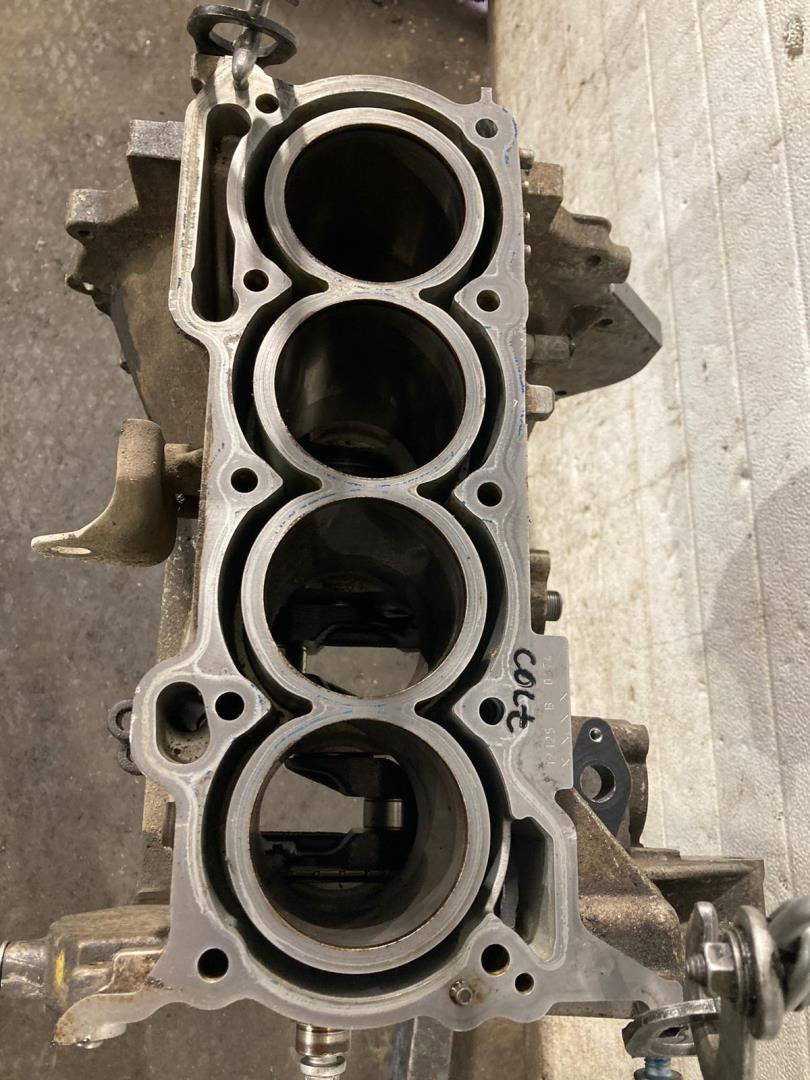 Блок двигателя