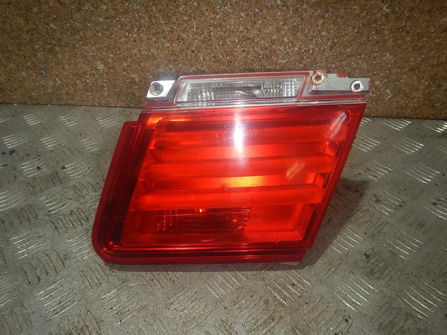 Фонарь задний внутренний правый